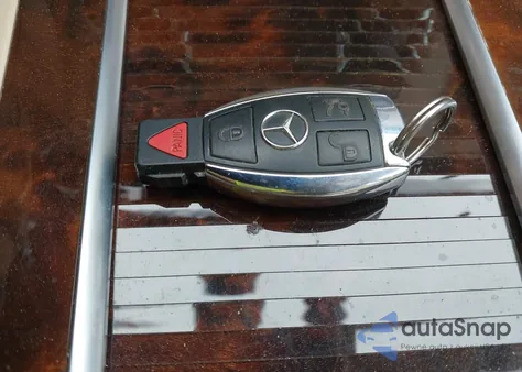 2014 Mercedes-Benz Glk 350 4Matic z USA, uszkodzony, nr VIN WDCGG8JB6EG280721